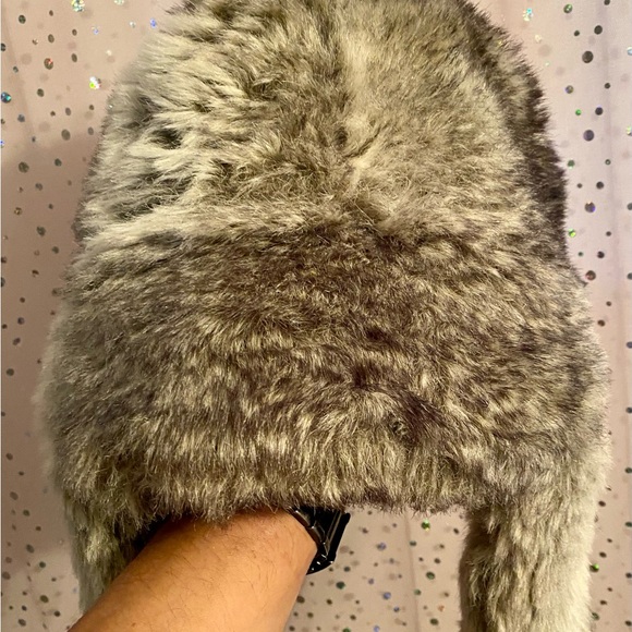Russian hat, false fur. Medium size. - Picture 3 of 4